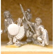 Warrior in Quilted Jacket & Breachclout with Assorted Weapons, Javelin & Shield pas cher