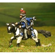 British Cavalry: Command: Hussar Officer, Standard Bearer & Bugler pas cher